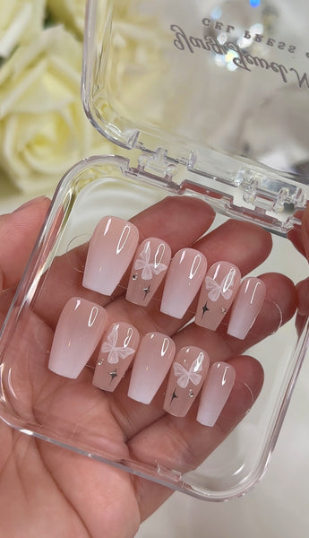 Butterfly Ombre White Small (RTS)