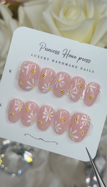 Bumble Bee - Short Round