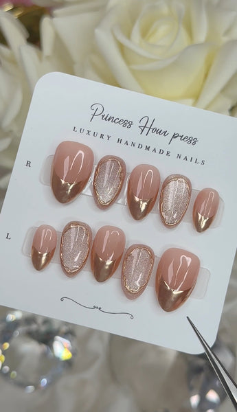 Chrome French Tip with Cateye - Short Almond