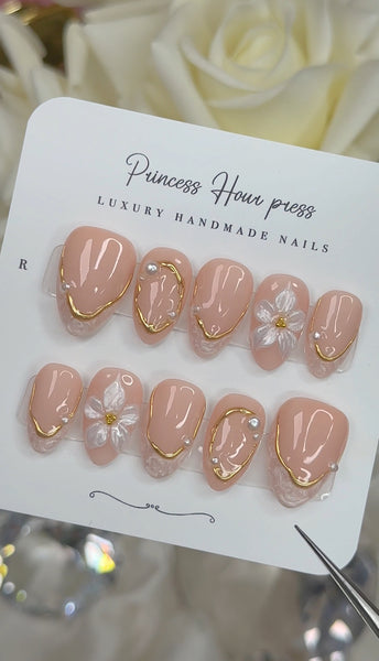 Pearl French Tip with Pearl Flower