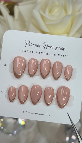 Cateye with Chrome French Tip - Short Almond