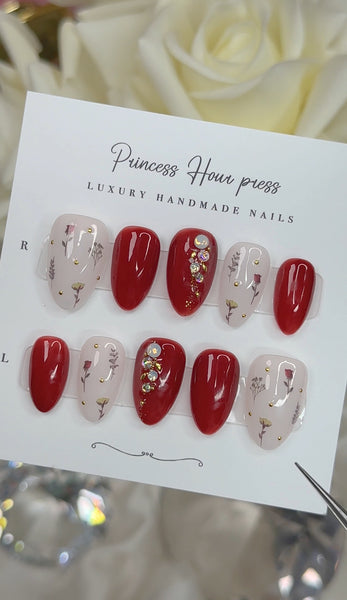 Red Roses Garden - Short Almond