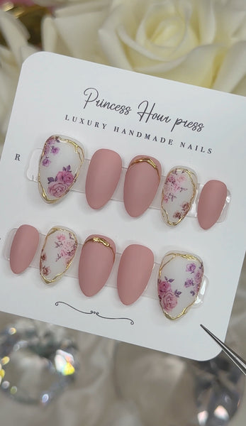 Nude Roses with Chrome - Short Almond